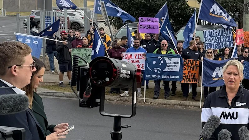 ‘Absolute tinderbox’: Youth detention centres at breaking point, unions say