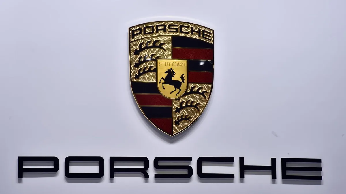 Wirtschaft - Handelsblatt: Abbau von 4.000 weiteren Stellen bei Porsche möglich
