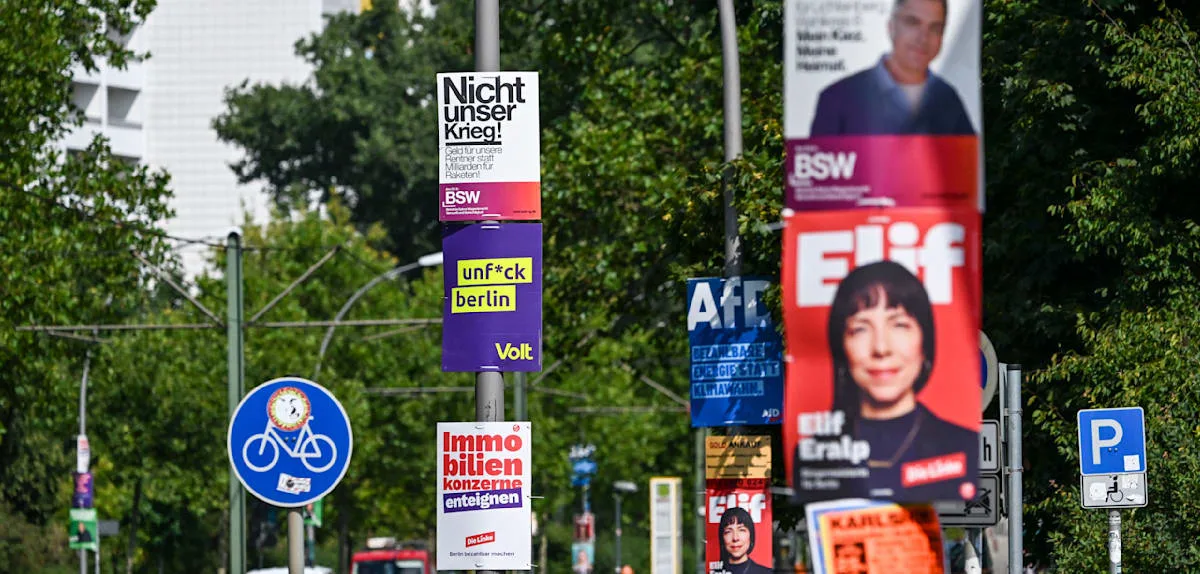 Schubsende Radfahrer und Handy-Würfe – Polizei ermittelt wegen drei Angriffen auf Wahlkämpfer