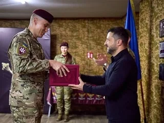 CARTE. Guerre en Ukraine : Trump minimise la venue du chef de la CIA à Moscou, Zelensky sur le front… Le point du jour