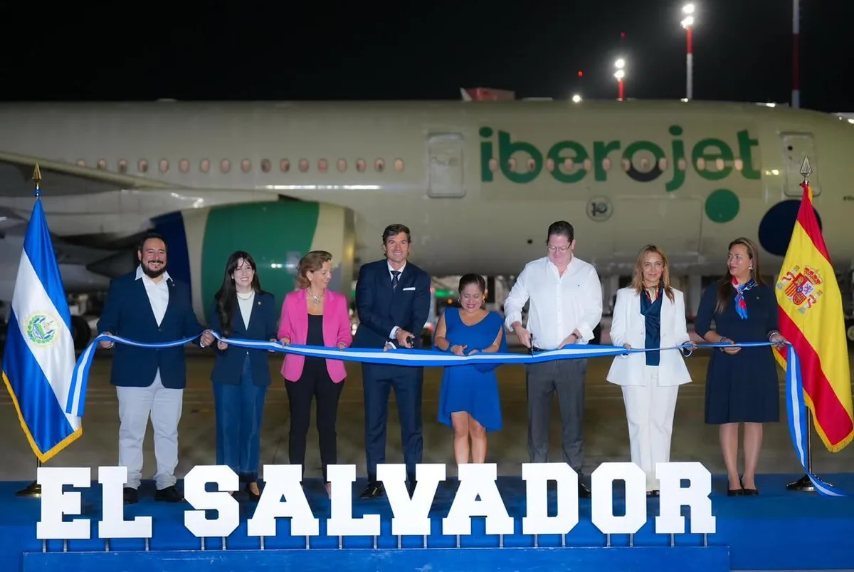 La aerolínea Iberojet inaugura los vuelos directos entre Madrid, El Salvador y Barcelona
