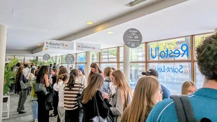 "On est à l’usine" : les agents des Crous sous pression face au succès du repas à 1 euro