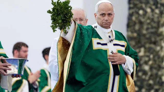 Papa Leão XIV falou ao telefone com Putin: "Manifestou a sua preocupação"