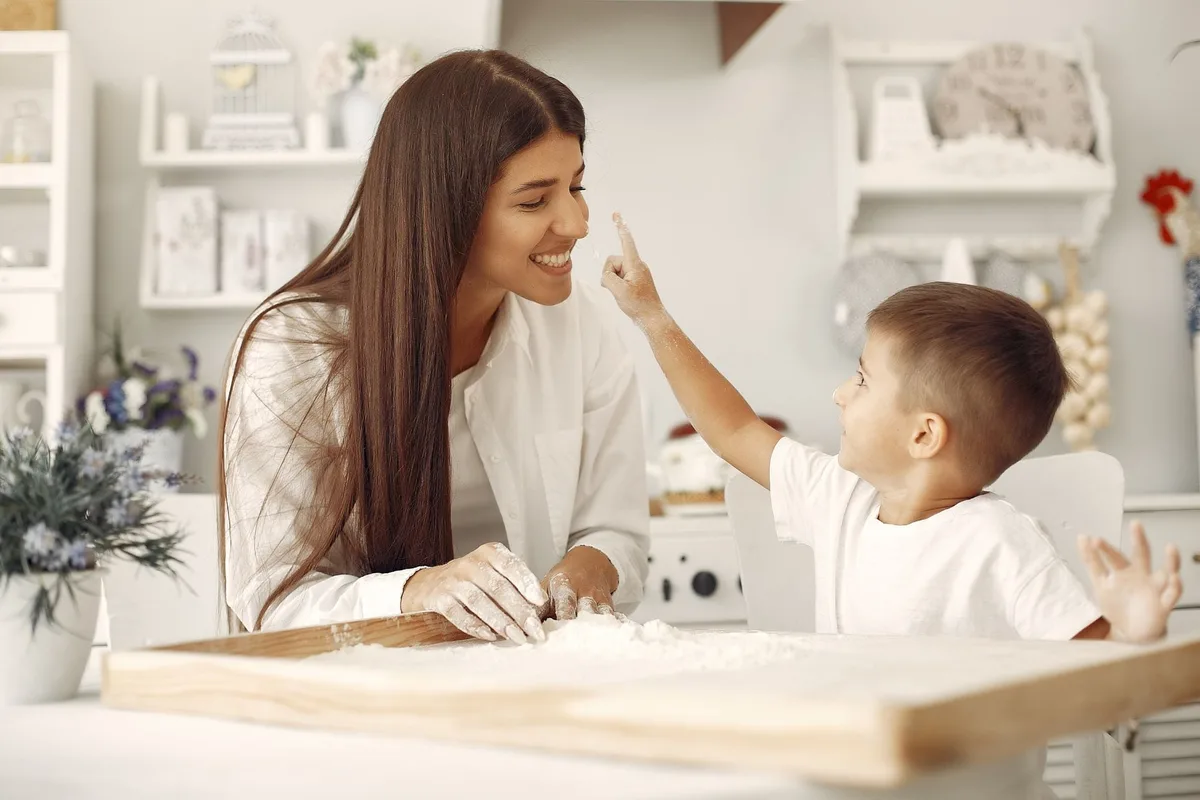 Paritaria: cuánto cobran las niñeras y cuidadores de adultos en agosto de 2026