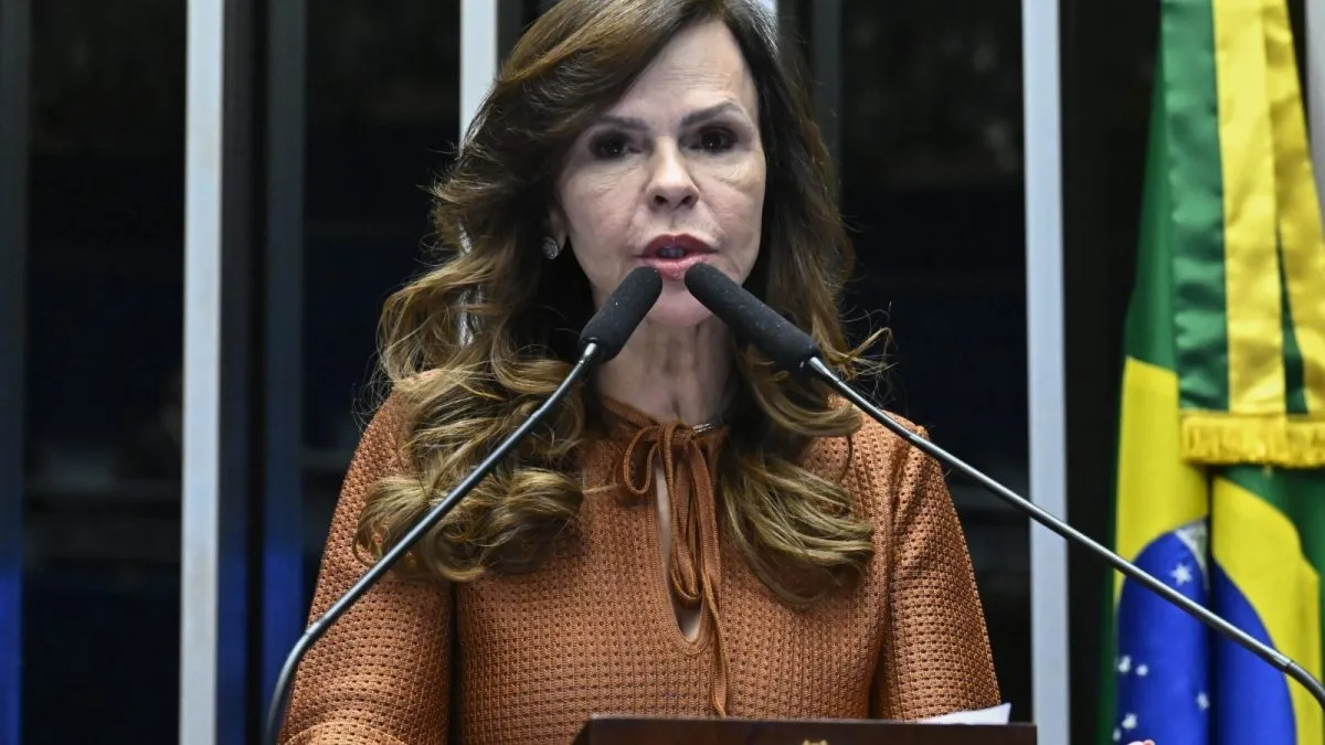 Candidata ao governo do Tocantins, Professora Dorinha assina pedido de impeachment de Moraes