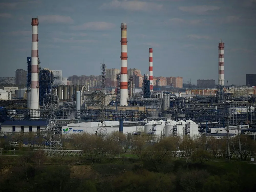 Krieg in der Ukraine: Erster Tanker unterwegs: Russland nimmt Dieselausfuhren wieder auf