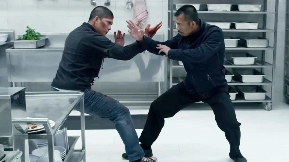 Plus fort que Bruce Lee ou Jackie Chan ! C'est l'une des meilleures scènes d'action de ces 50 dernières années et son intensité reste toujours inégalée