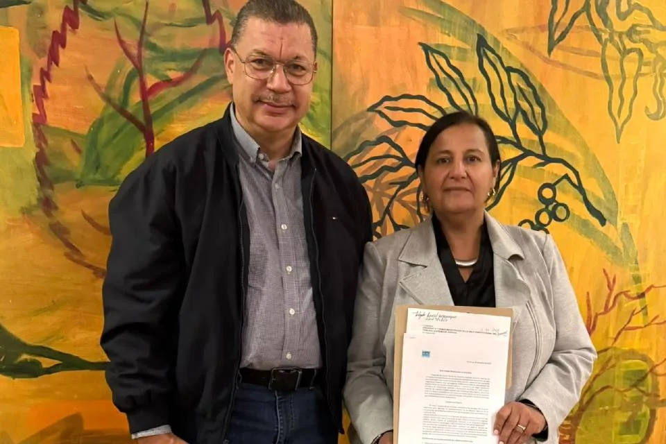 Calzadilla propone incorporar discusión del presupuesto nacional 2027 en el diálogo