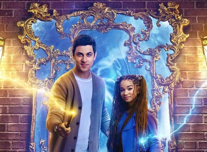 ‘Os Feiticeiros Além de Waverly Place’: David Henrie revela plano para filme após final da série