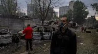 Ataques russos matam 12 e atingem usina termelétrica na Ucrânia