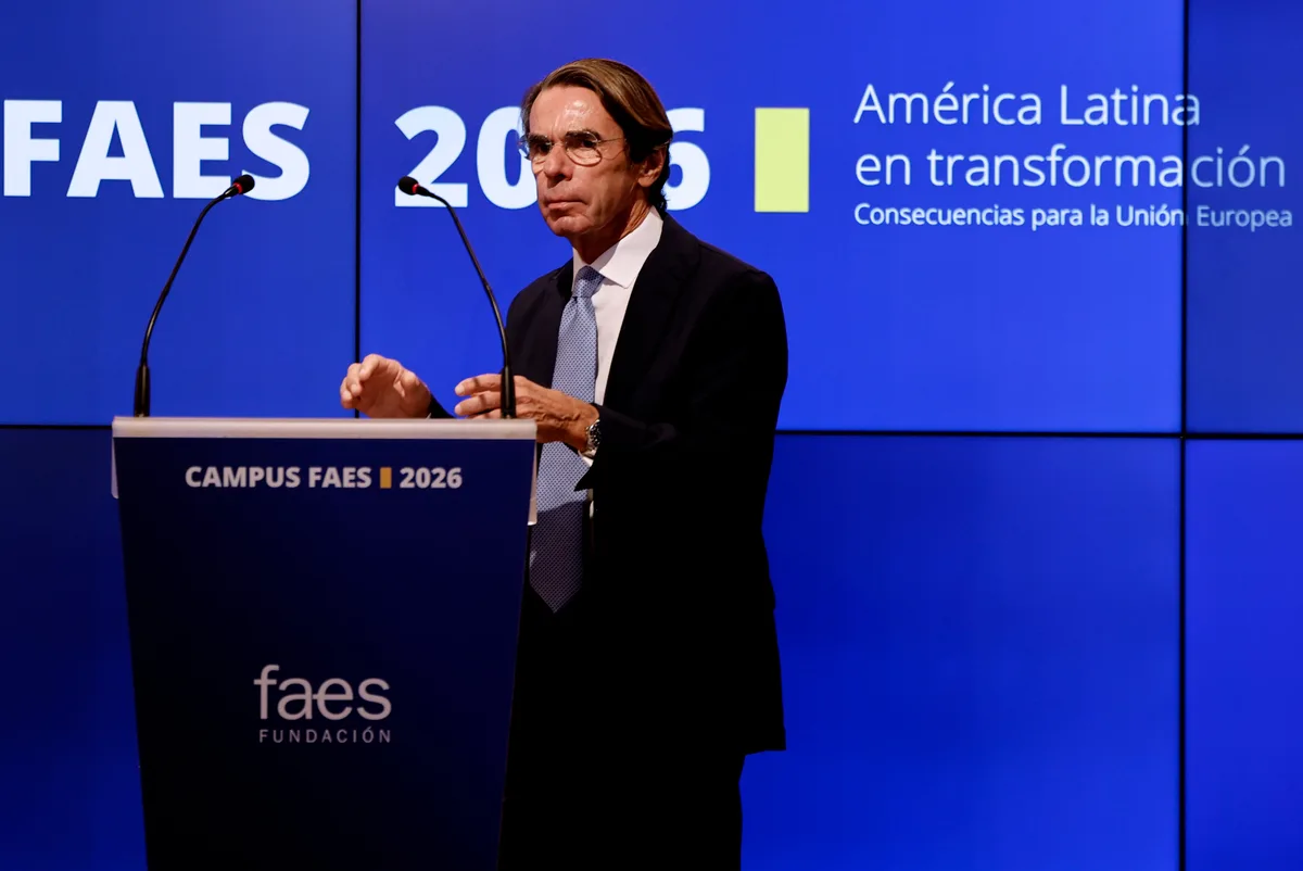 Aznar muestra su temor al auge de Vox y llama a concentrar el voto en el PP para evitar “un sanchismo al revés”