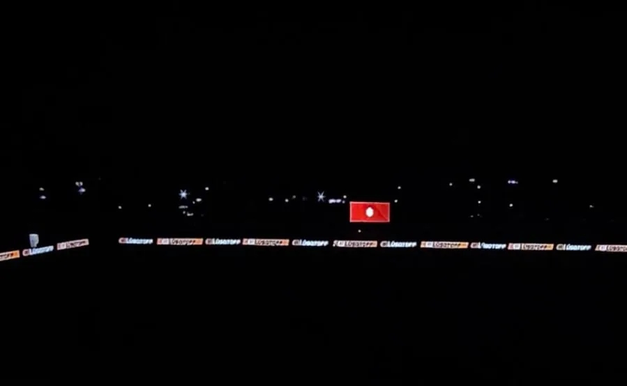 Barracas inauguraba nueva iluminación ante Rosario Central, pero el estadio quedó a oscuras y se demoró el partido