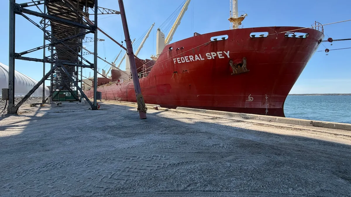 Grain being shipped out of Port of Churchill for 1st time in 6 years