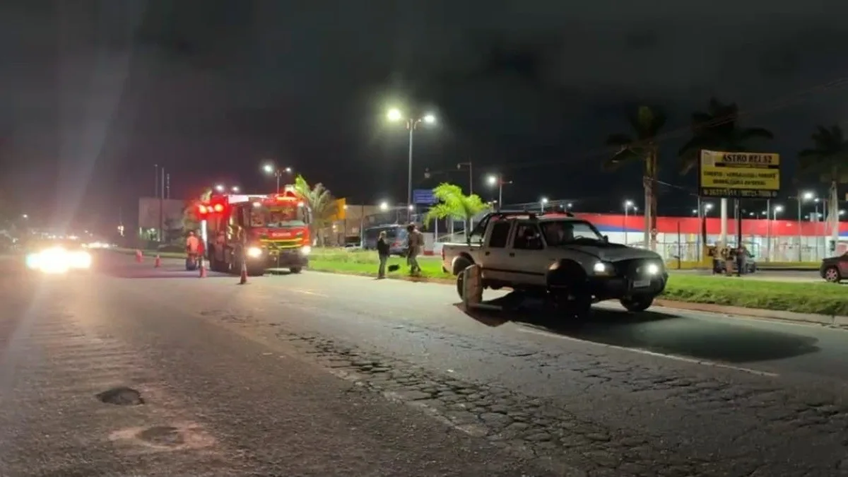 Mulher de 63 anos morre atropelada ao tentar atravessar a RJ-106 em Maricá