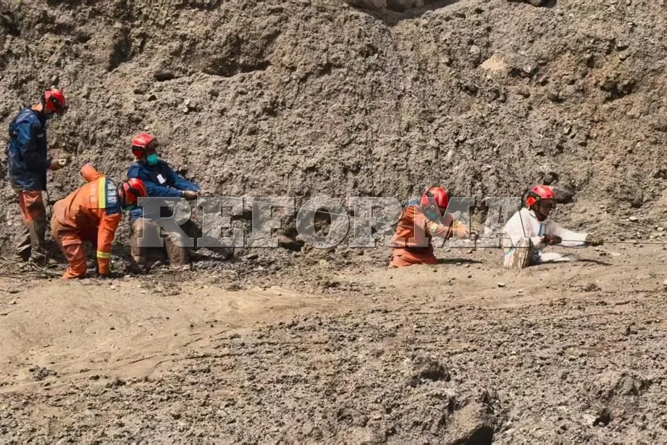 Van 675 muertos en Nepal; hay más de 2 mil 500 desaparecidos