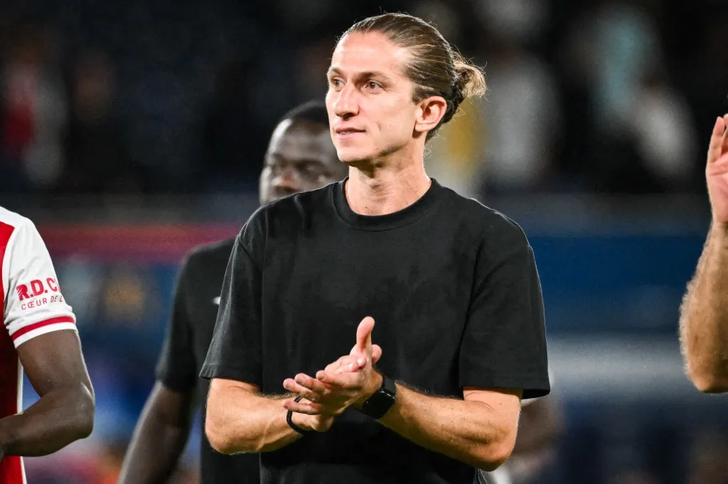 Ex-Flamengo, Filipe Luís bate recorde histórico no comando do Monaco