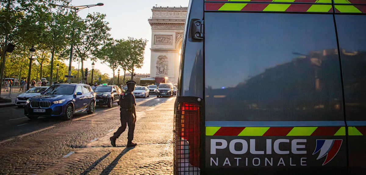 Französischer Polizist wegen Terrorverdachts festgenommen