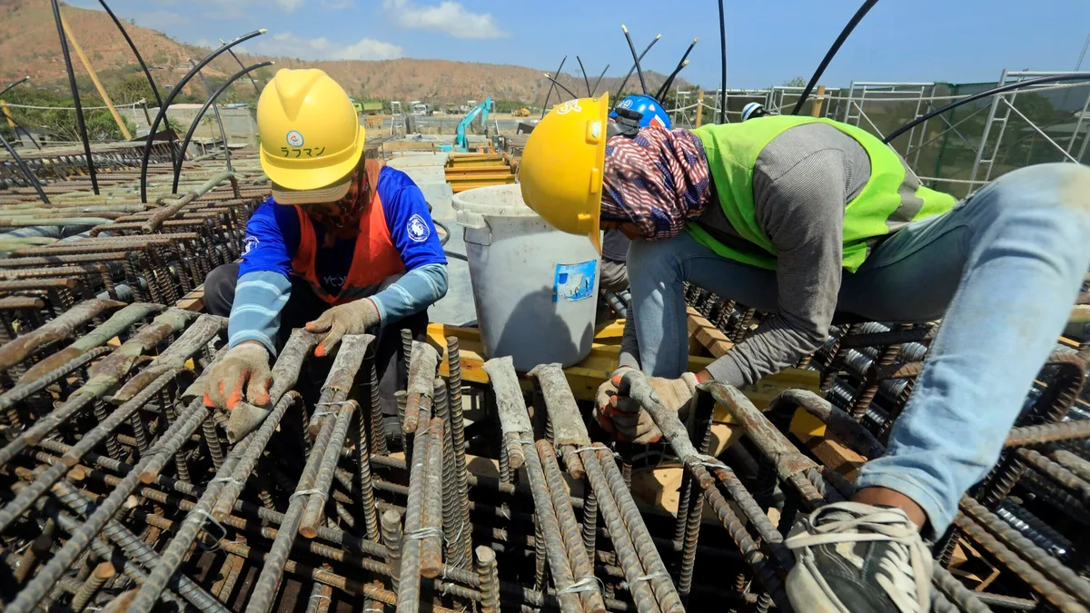 Produção na construção cai 0,7% na Zona Euro mas sobe 0,2% na UE em junho