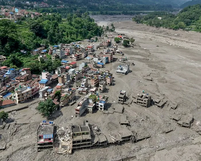 Morning Mail: Australians among hundreds caught in deadly Nepal floods, Meta settles landmark lawsuit, Tim Curry dies