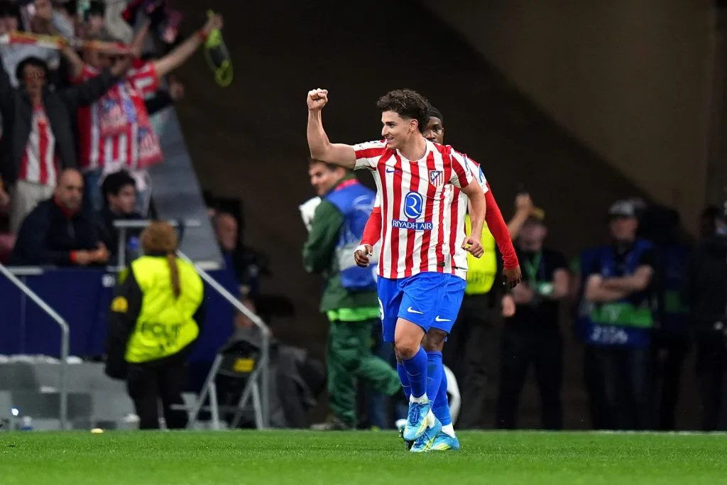 Julián Álvarez insiste em saída do Atlético de Madrid, mas Barcelona encontra resistência