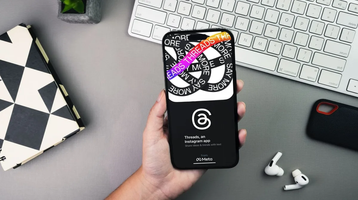 Threads prepara una función para “escuchar” podcasts incluso si están silenciados