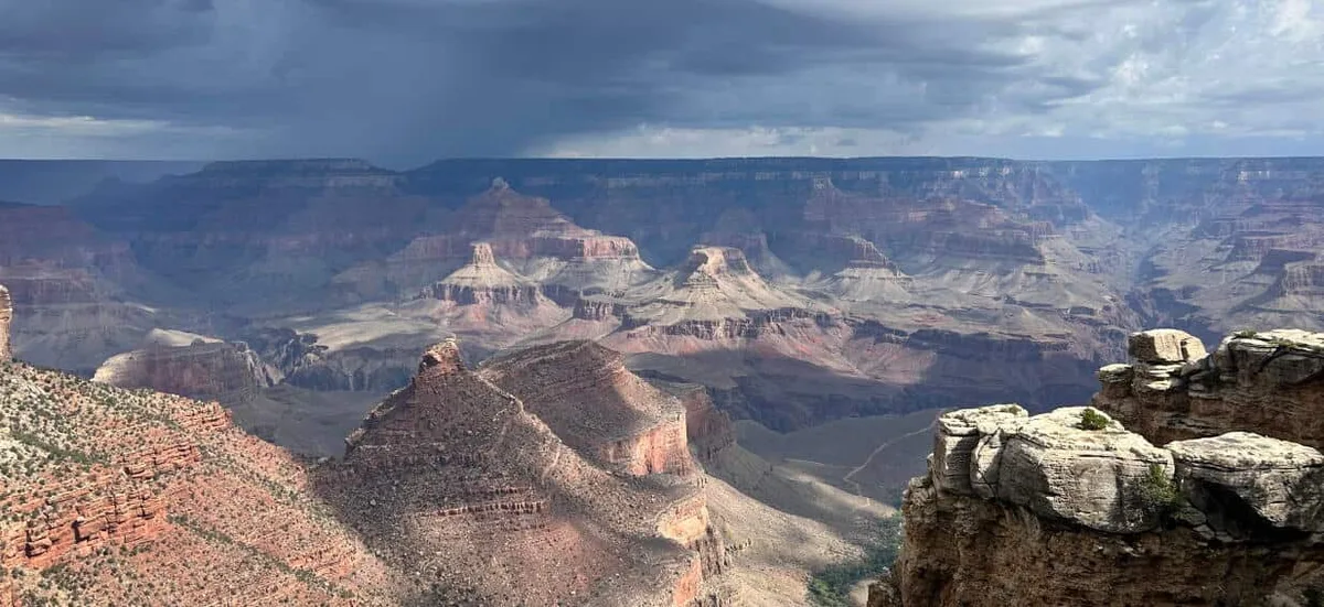 Grand Canyon flash flood leaves one dead, about 15 missing