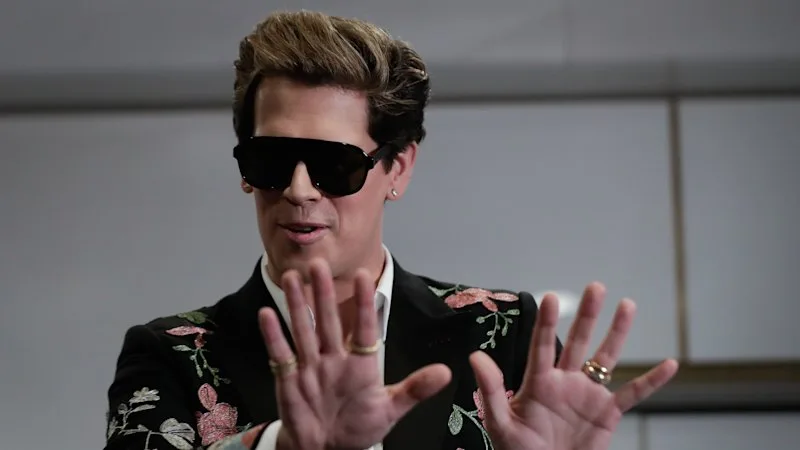 Right-wing agitator Milo Yiannopoulos detained by ICE in Louisiana