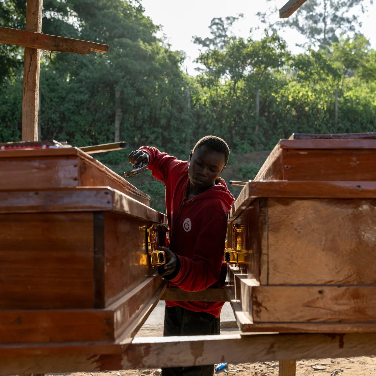 The Ritual of Coffin Making in a City Hit by Ebola