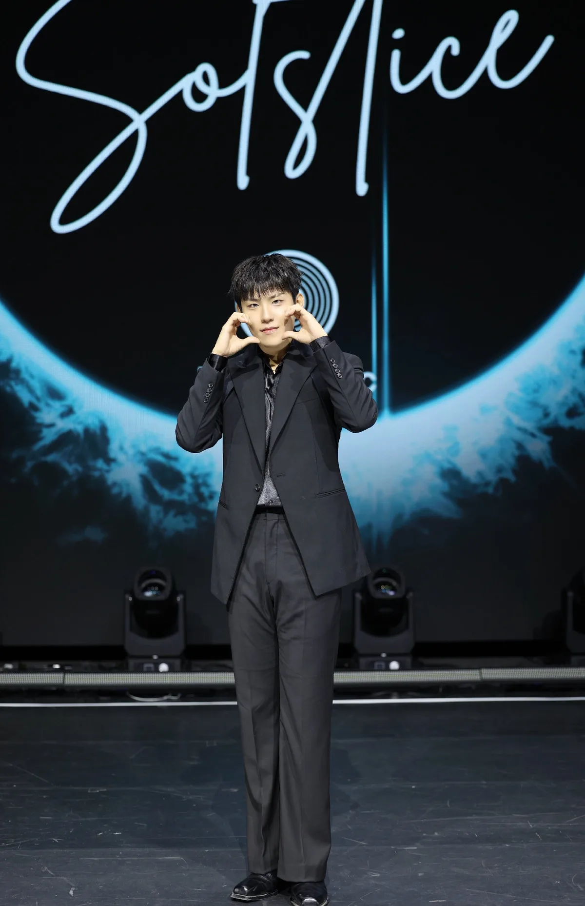 박우진 “윤지성, 솔로 컴백 응원해 줘…역시 워너원 리더”