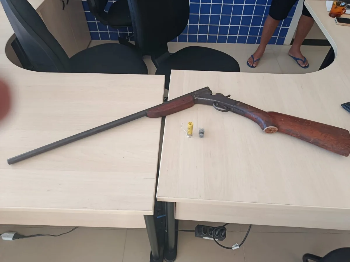 Homem é preso após atirar durante confusão em Tepequém