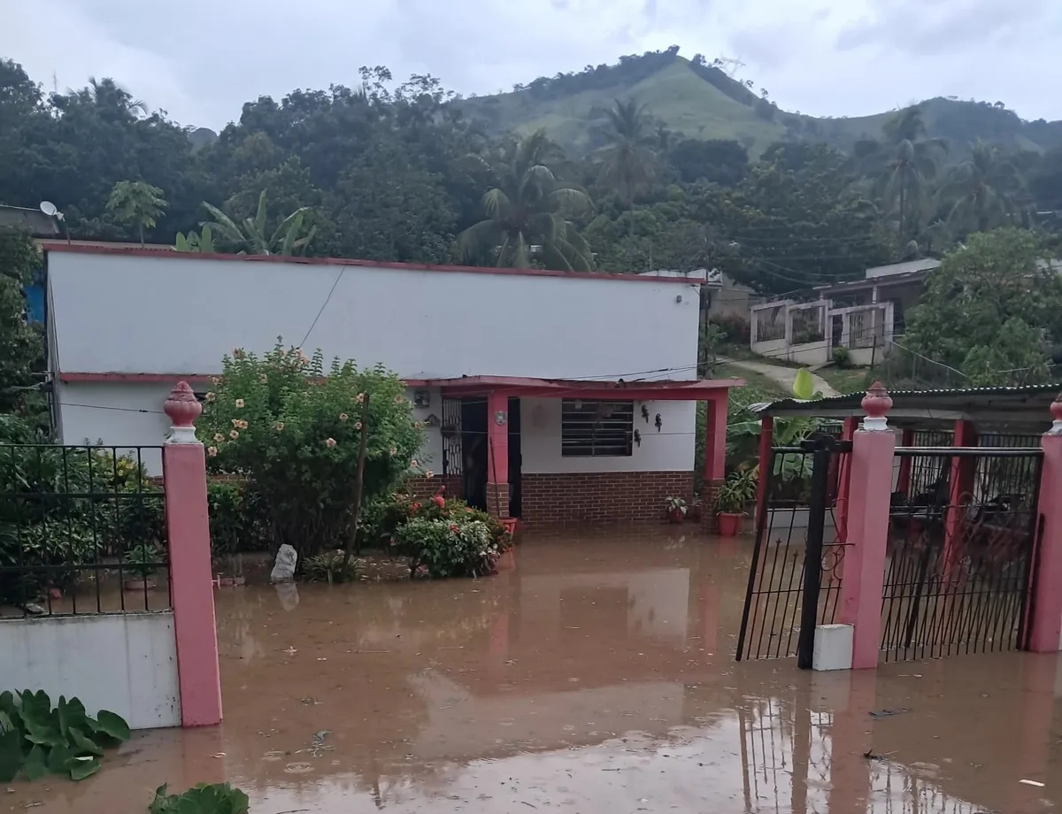 Crecida del río Urama inunda sectores de Morón tras fuertes lluvias