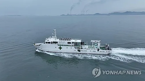 55년간 충남 섬 오간 병원선…섬 주민 지키는 '바다 위 주치의'