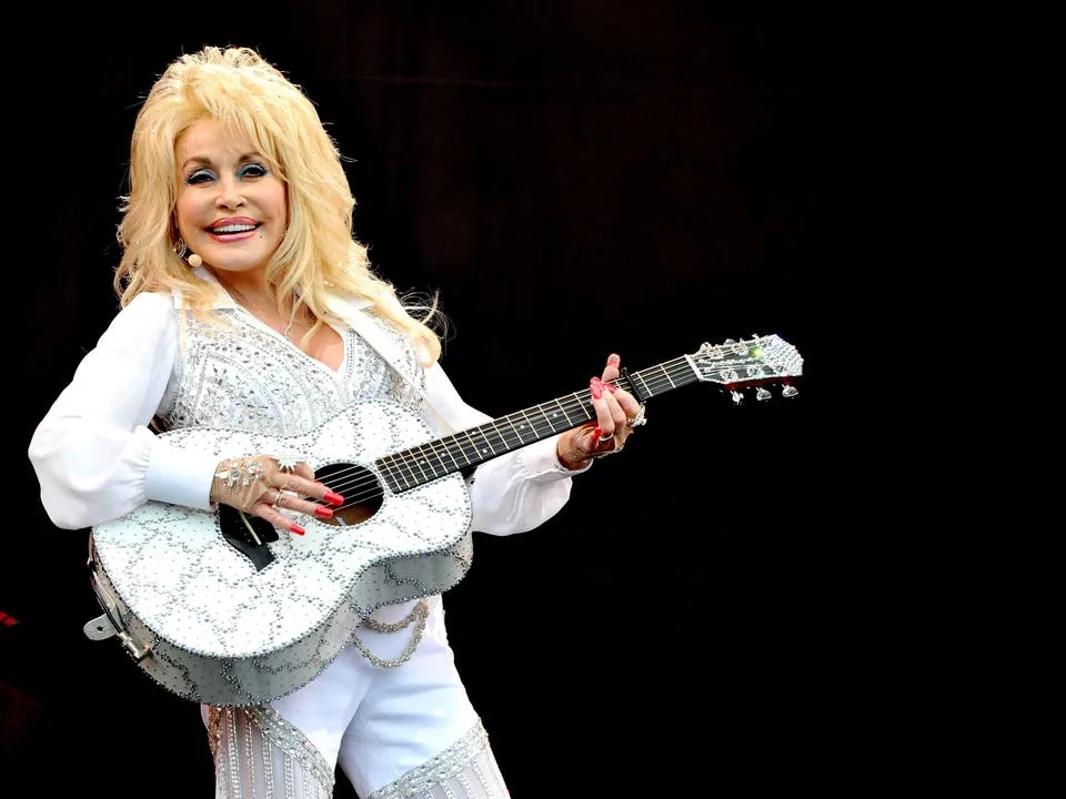 Dolly Parton’s Estate Sues Her Nephew Alleging ‘I’m A Killer’ Threats
