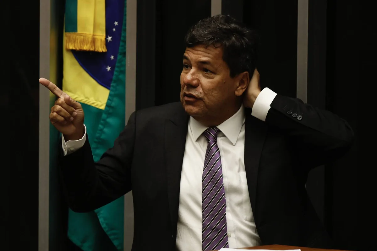 C�mara instala comiss�o e avan�a com PEC que reduz maioridade penal
