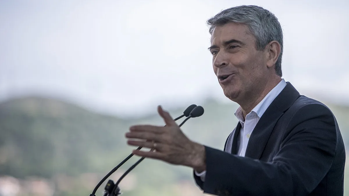 Carneiro inicia rota pela valorização do interior e cooperação com Espanha