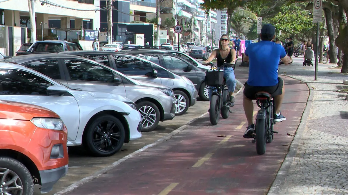 Jovem morre após perder controle de bicicleta elétrica e ser arremessado contra cerca de arame em Cariacica