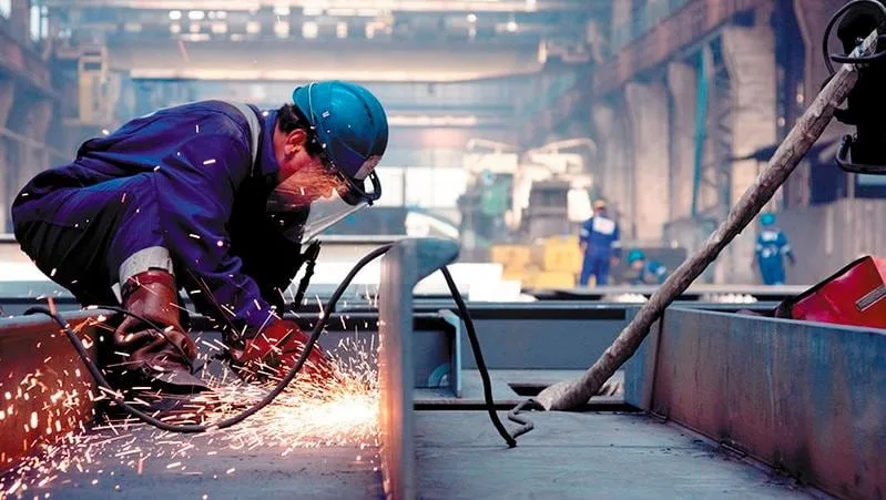 La nueva fase “wait and see” de la economía que puede complicar el año electoral de Milei, según este informe