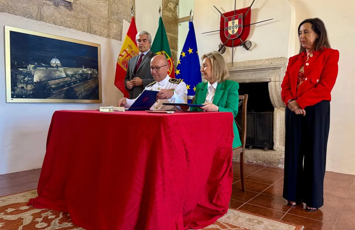 España y Portugal acuerdan adquirir conjuntamente todoterrenos militares VAMTAC al amparo del instrumento europeo SAFE