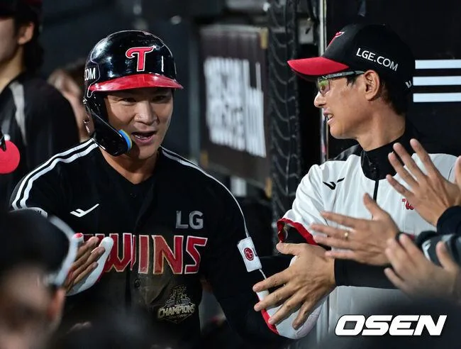 사이클링 히트에 2루타만 남았는데 홈런 미쳤다, 오지환 3경기 만에 또 멀티 홈런...염경엽 "톨허스트 승리 발판→오지환 승리 견인"
