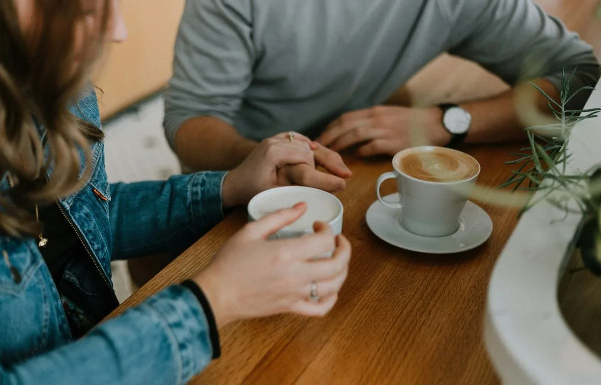 « C’est l’inverse de la nonchalance » : Le « chalant dating » ou la réponse des célibataires aux comportements toxiques