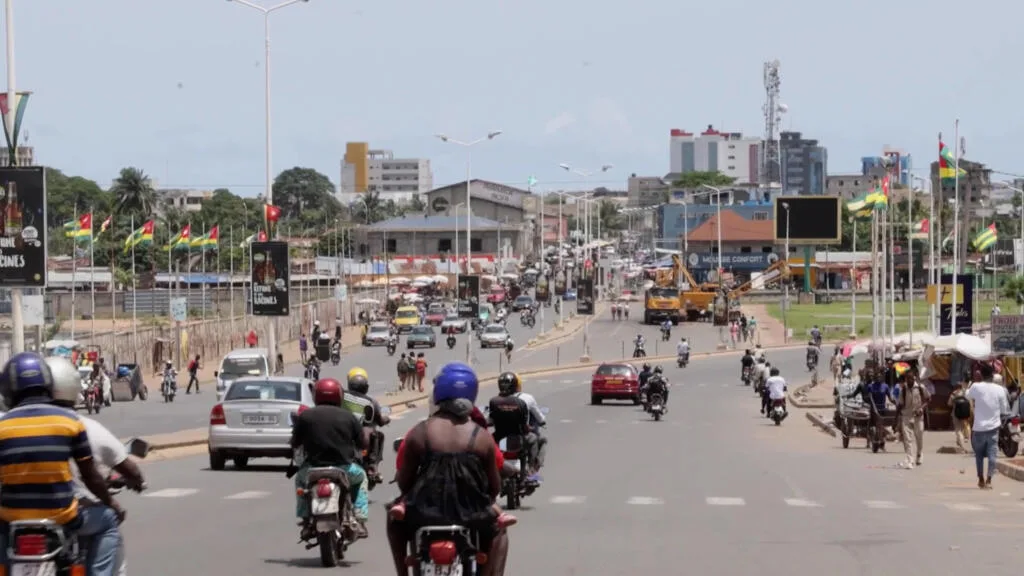 Togo: deux journalistes Français arrêtés et détenus depuis fin juillet, confirme Paris