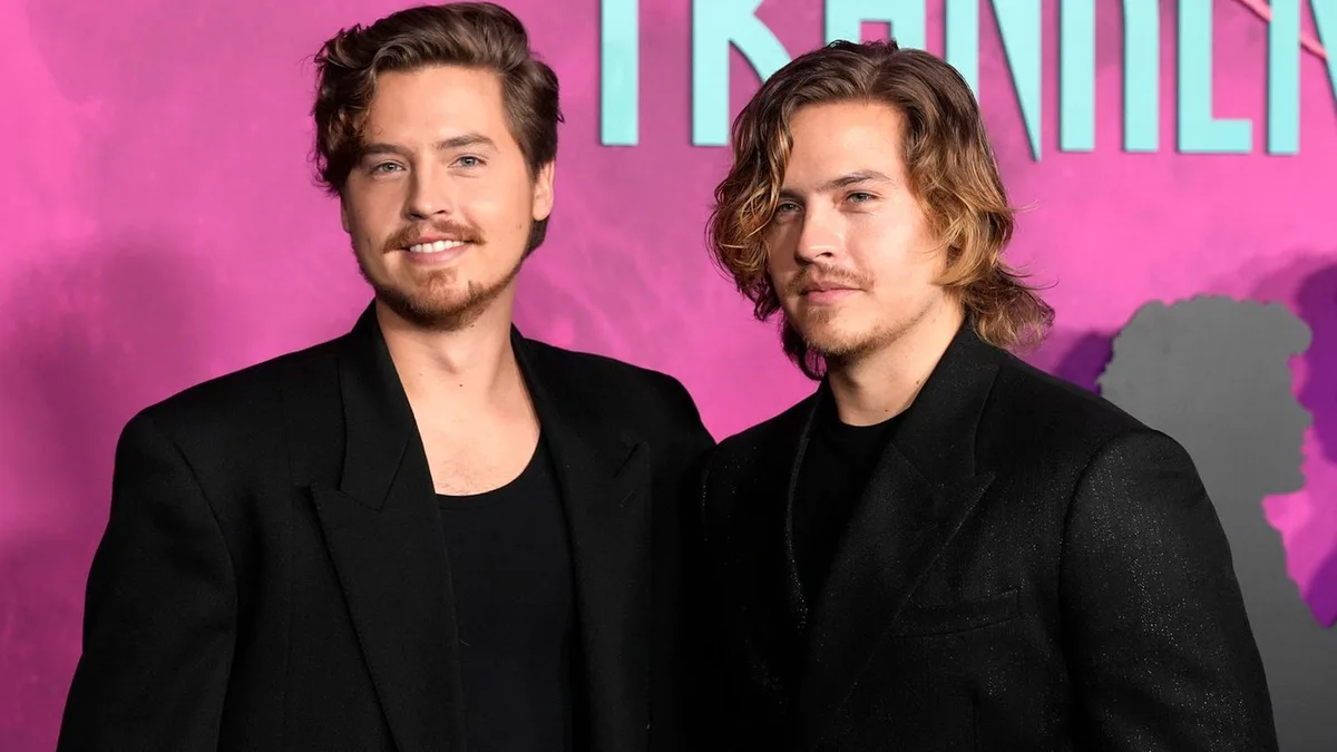 Disney-Star: Dylan Sprouse nennt Start seiner TV-Karriere „Kinderarbeit“
