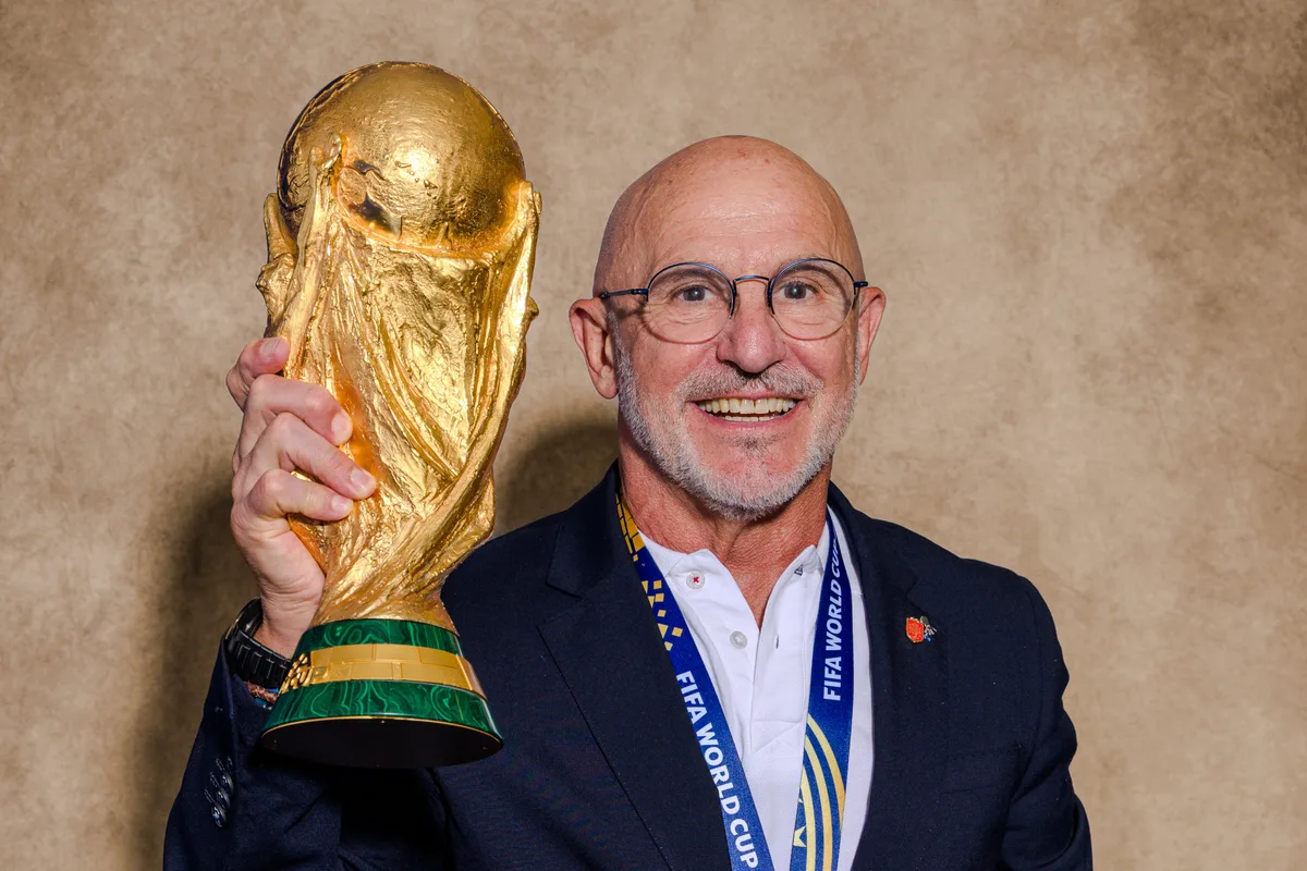 Oficial: De la Fuente, 2032