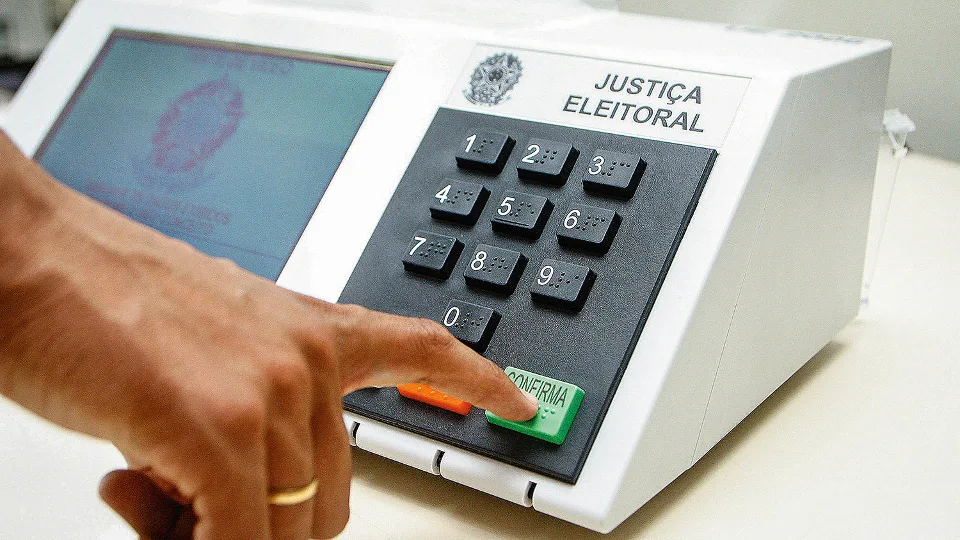 Julgamento sobre flexibilização da Lei da Ficha Limpa deixa candidaturas em suspense