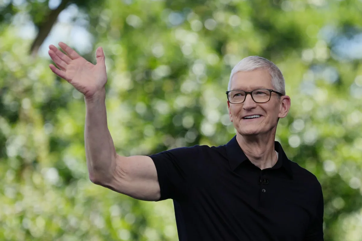 Will miss this work, says Tim Cook in final memo as Apple CEO; backs Ternus