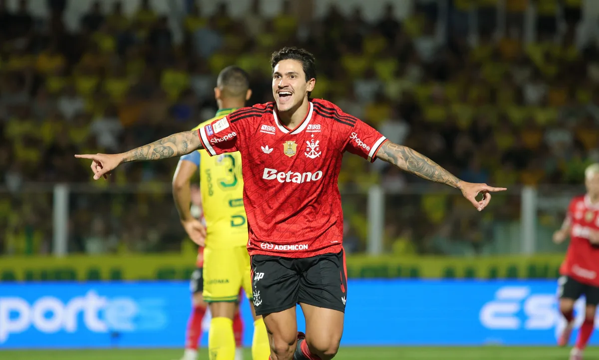 Artilheiro do Brasileirão, Pedro reabre caça a Gabigol para ser o maior goleador do Flamengo na Libertadores