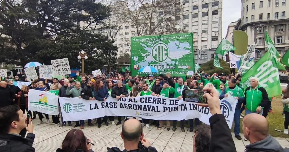 Cómo quedan los sueldos de los militares y policías con el aumento que anunció el Gobierno