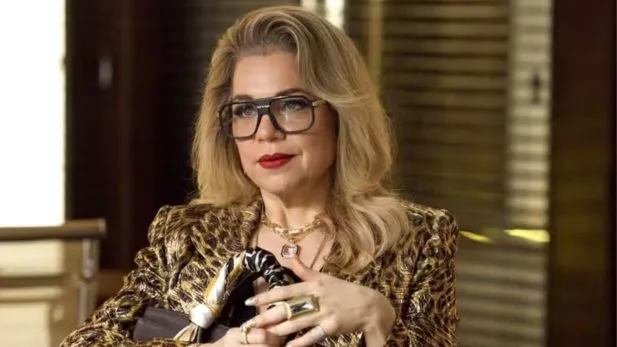 Quem Ama Cuida: Pilar é encurralada por Adriana e arma contra a rival Quem Ama Cuida: Pilar é encurralada por Adriana e arma contra a rival
