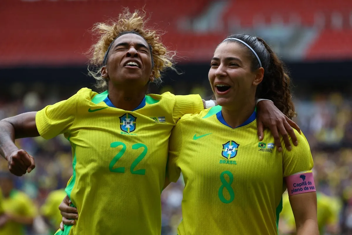 Iglesias elogia atuação do Brasil contra a Argentina e atmosfera no Beira-Rio: "Torcida empurrou"