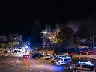 Incendie de la mairie de Limoges : « le feu est circonscrit », 17 personnes en garde à vue dont sept mineurs